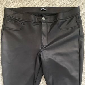 EXPRESS SZ 14 Women’s Faux Leather Leggings